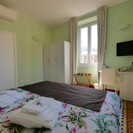 Amar Guest house *