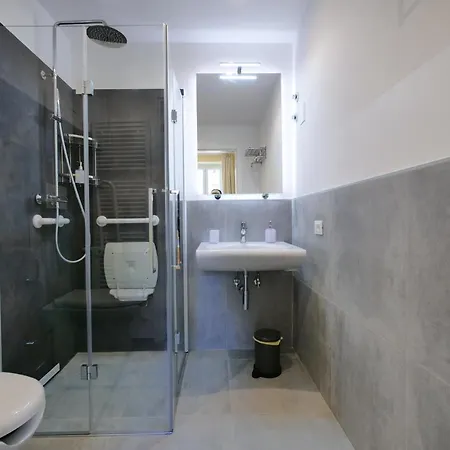 Amar Affittacamere Levanto